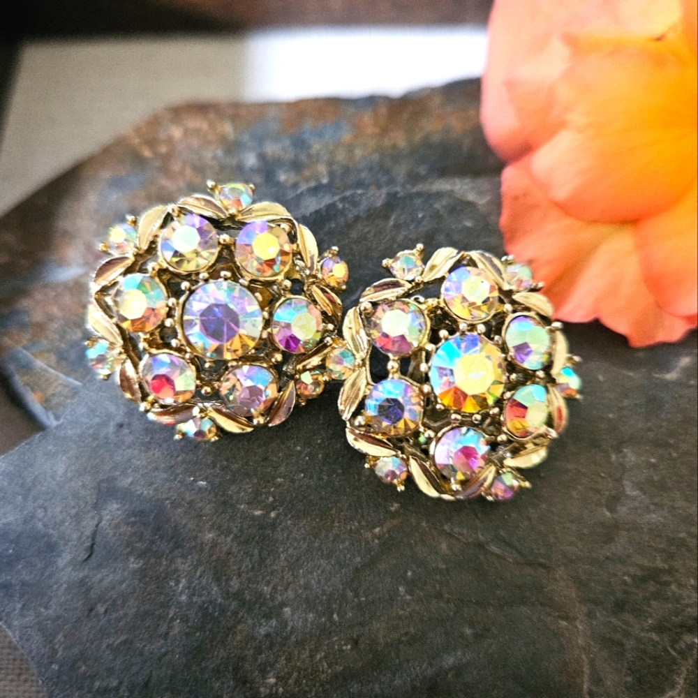 Large 50s Aurora Borealis Gold Clip-on Earrings